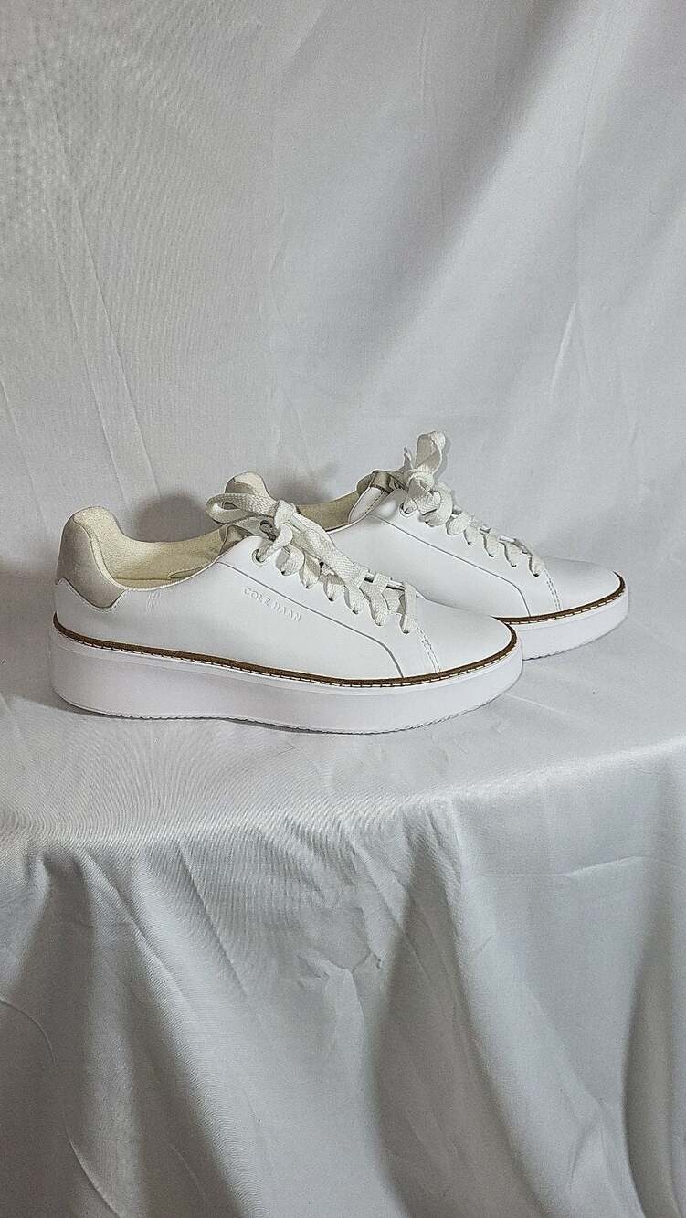 Cole Haan Women's GrandPrø Topspin White Leather Sneaker, size 7B